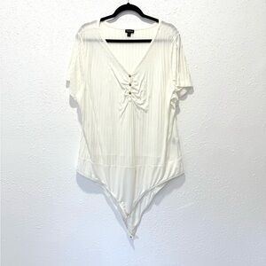 Torrid Cream‎ Button-Front Bodysuit XXL